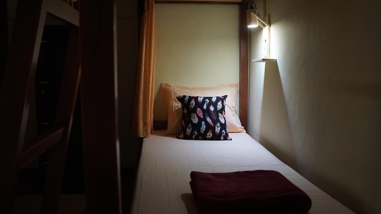 יוגיאקרטה The Sleepingroom Hostel מראה חיצוני תמונה
